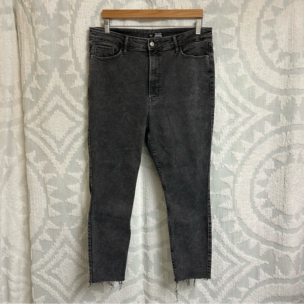 Old Navy Faded Black Extra High Rise Rockstar Super Skinny Stretch Raw Hem Jeans
